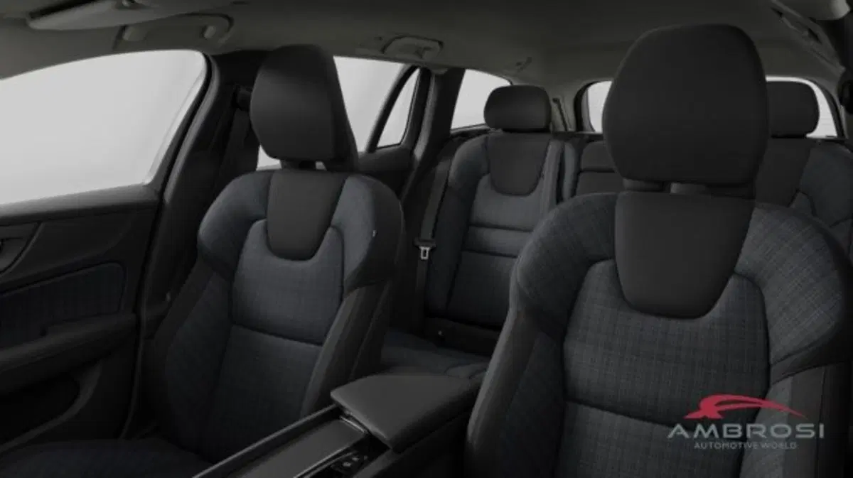Volvo V60 nuova a Perugia (9)