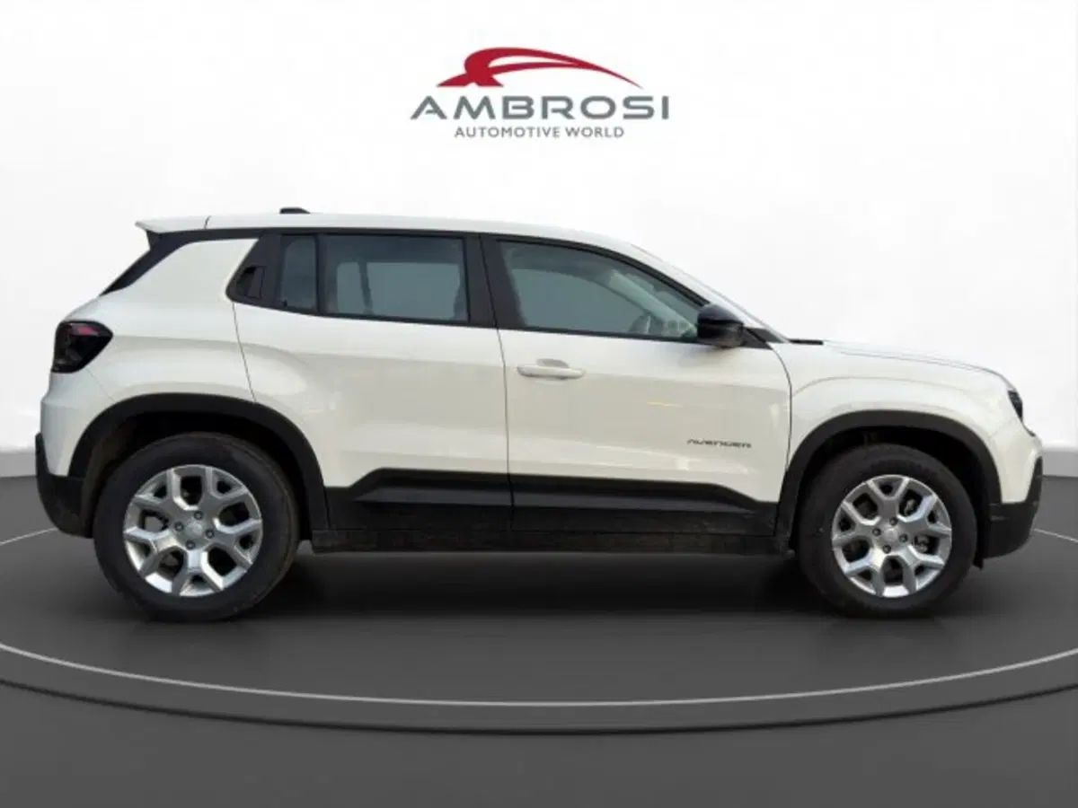 Jeep Avenger nuova a Perugia (6)