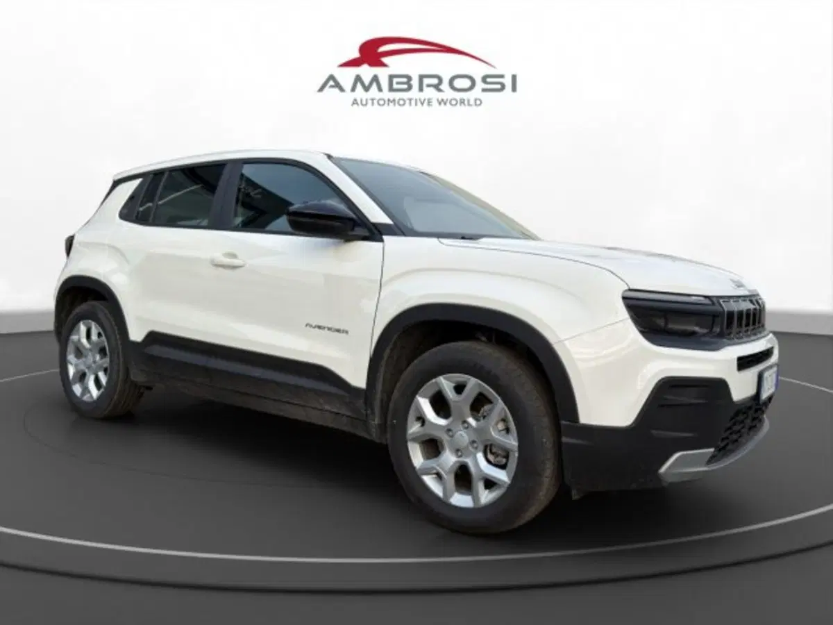 Jeep Avenger nuova a Perugia (7)