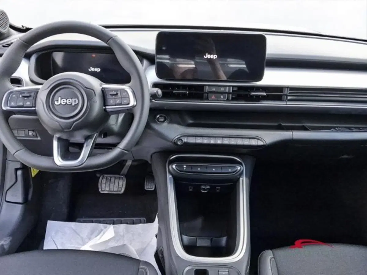 Jeep Avenger nuova a Perugia (14)