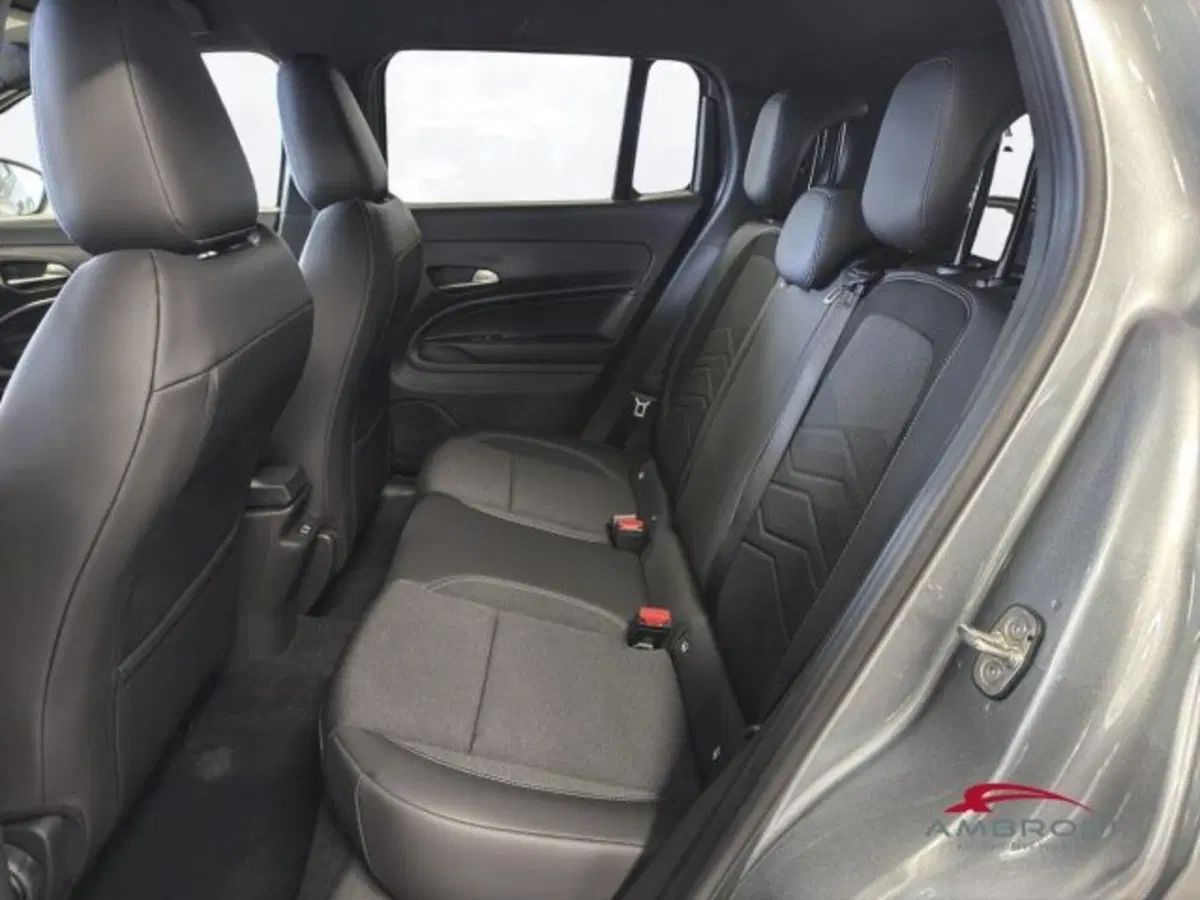 Jeep Avenger nuova a Perugia (11)