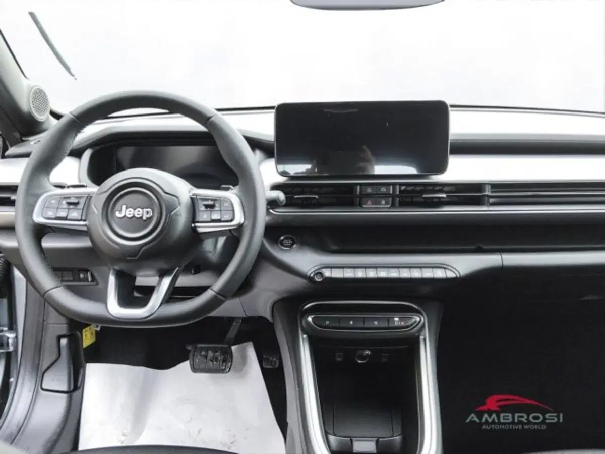 Jeep Avenger nuova a Perugia (15)