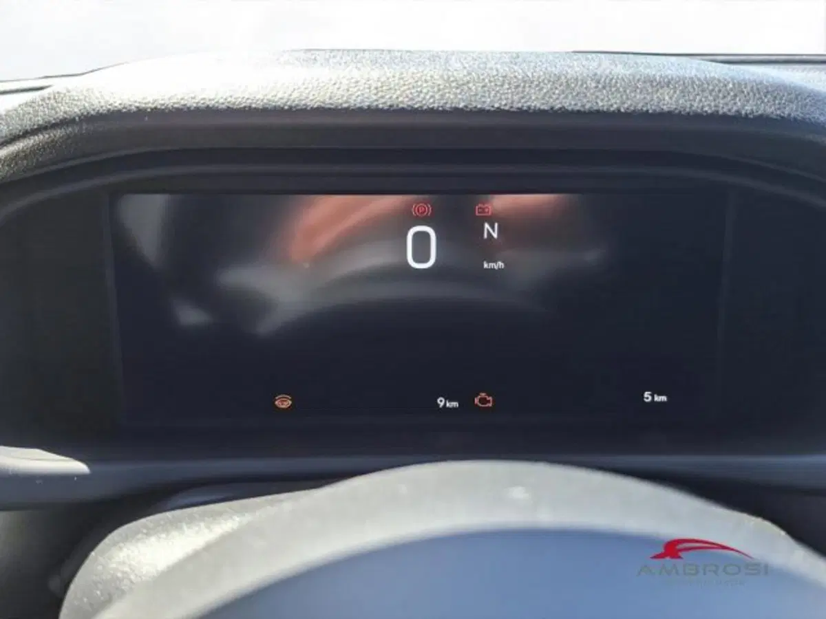 Jeep Avenger nuova a Perugia (13)