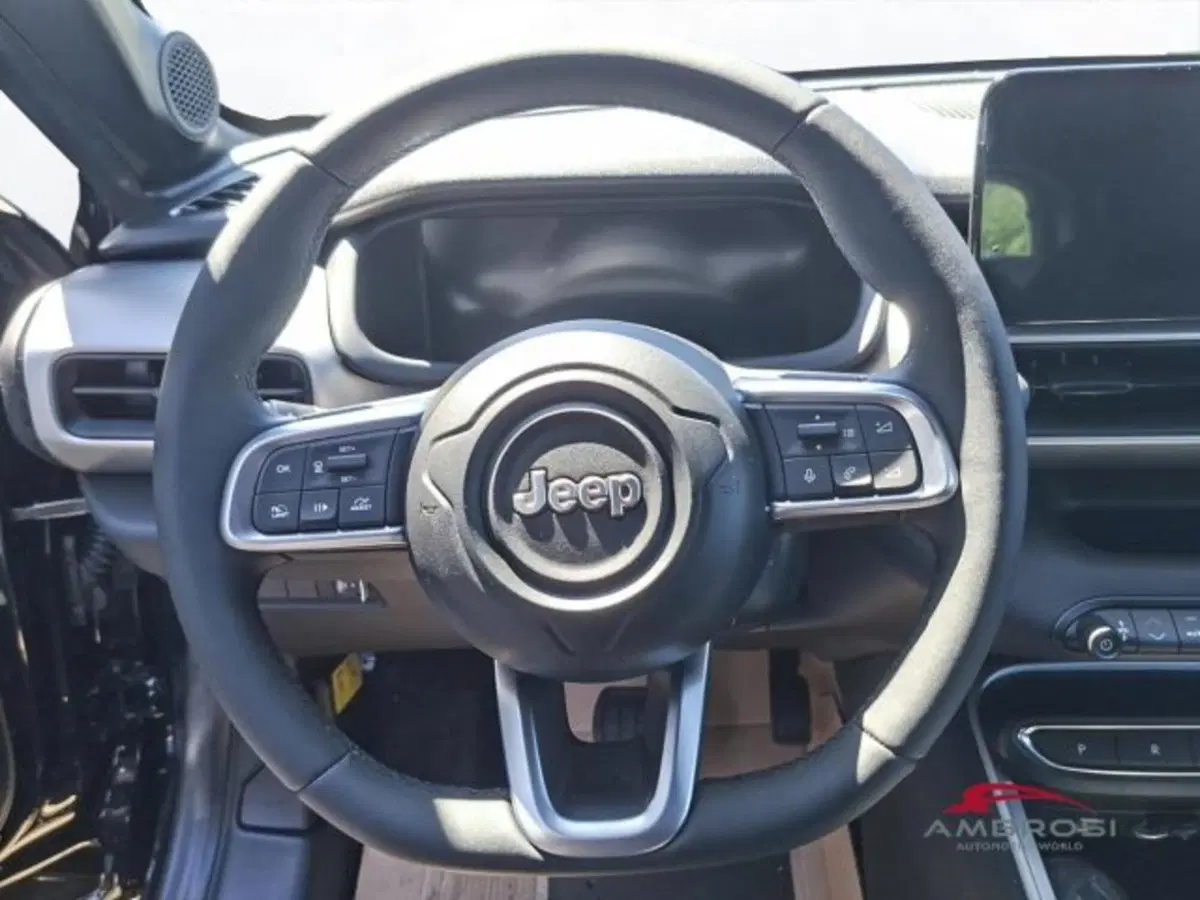 Jeep Avenger nuova a Perugia (14)