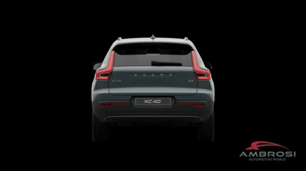 Volvo XC40 nuova a Perugia (4)