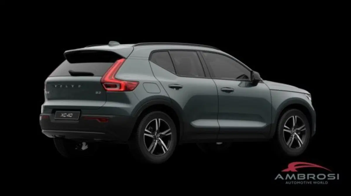 Volvo XC40 nuova a Perugia (5)