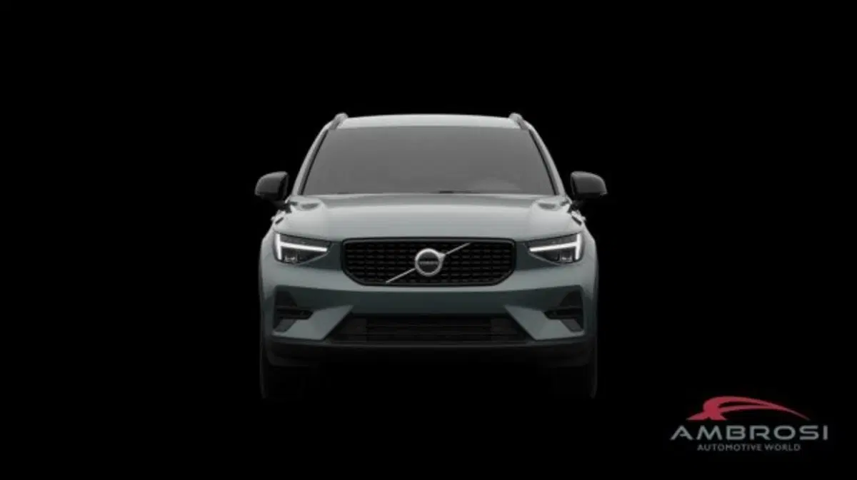Volvo XC40 nuova a Perugia (8)