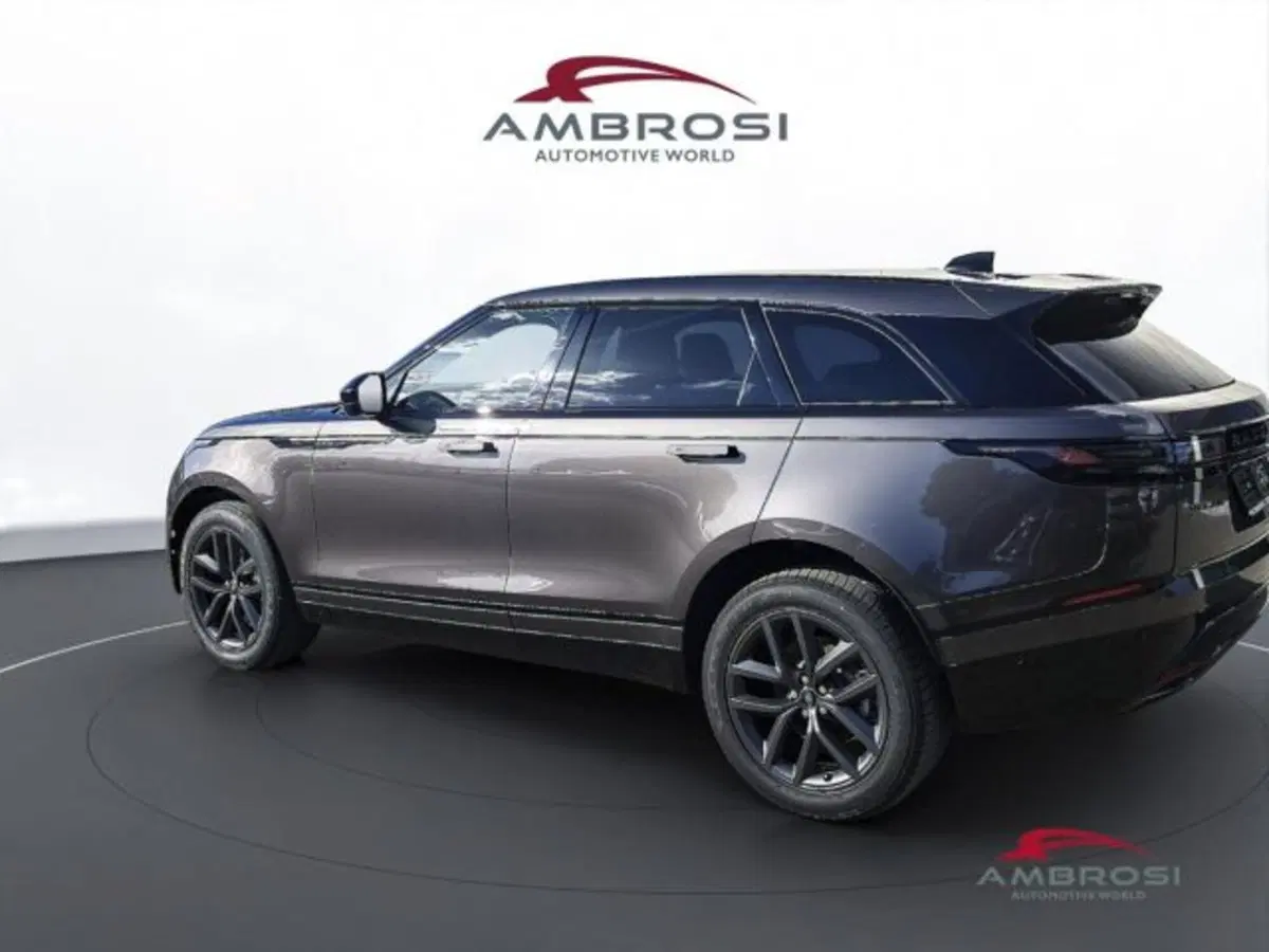 Land Rover Range Rover Velar nuova a Perugia (4)