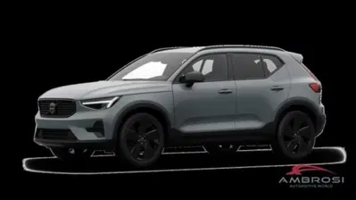 Volvo XC40 2.0 b3 Plus Black Edition auto nuova a Corciano