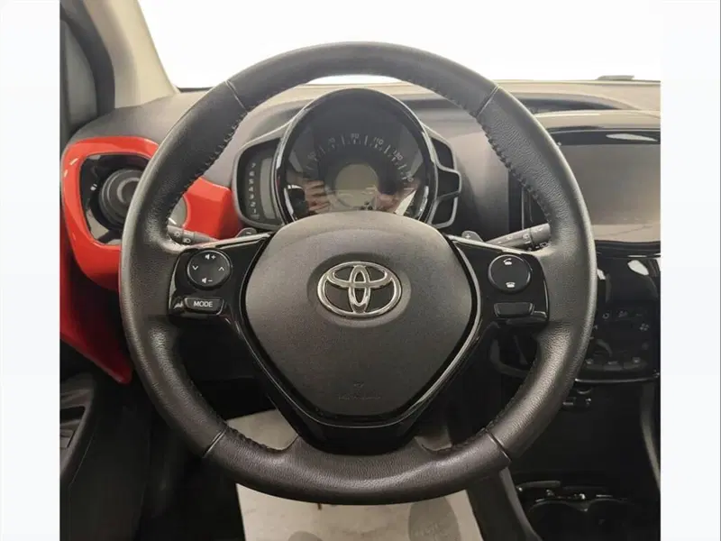 Toyota Aygo usata a Monza e Brianza (7)
