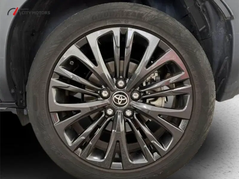 Toyota Yaris Cross usata a Monza e Brianza (15)