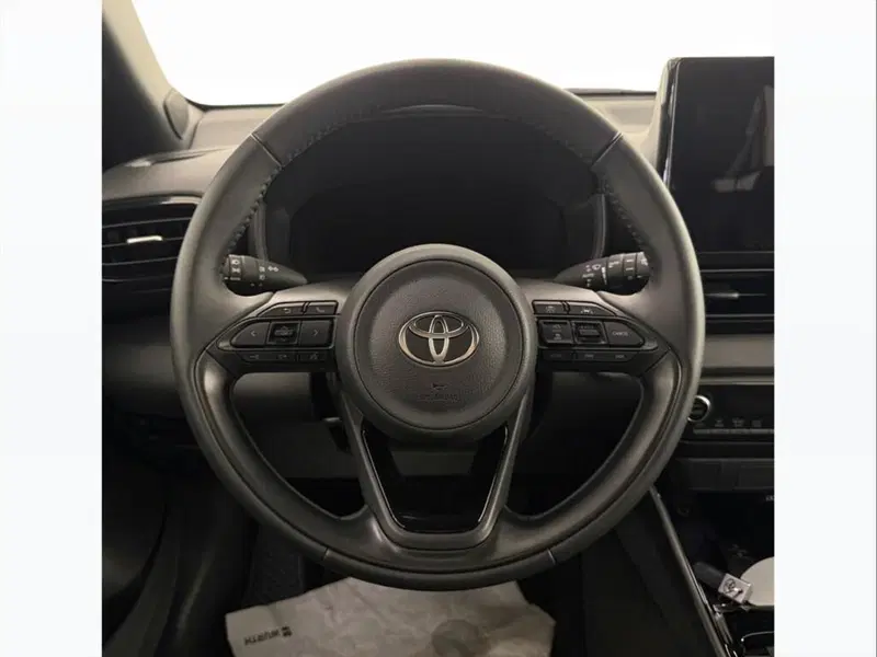 Toyota Yaris Cross usata a Monza e Brianza (7)