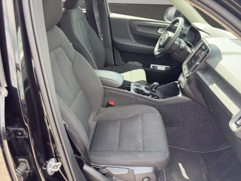 Volvo XC40 usata a Perugia (10)
