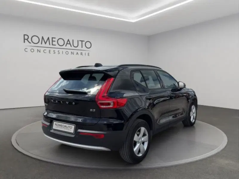 Volvo XC40 usata a Perugia (6)