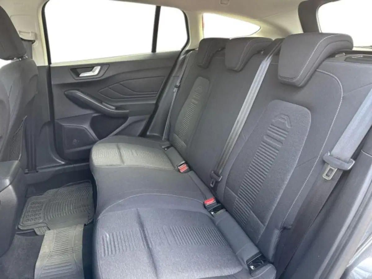 Ford Focus Station Wagon usata a Bologna (13)