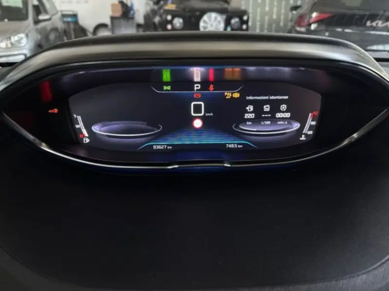 Peugeot 5008 usata a Bologna (11)