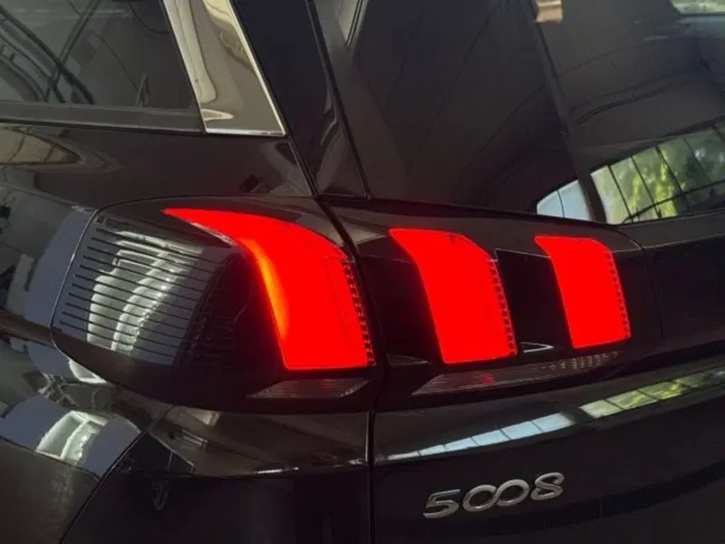 Peugeot 5008 usata a Bologna (8)