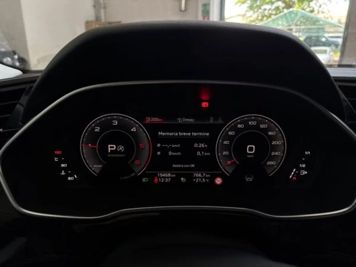 Audi Q3 Sportback usata a Bologna (11)