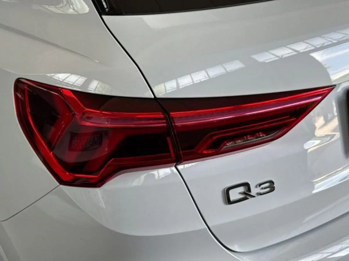 Audi Q3 Sportback usata a Bologna (8)