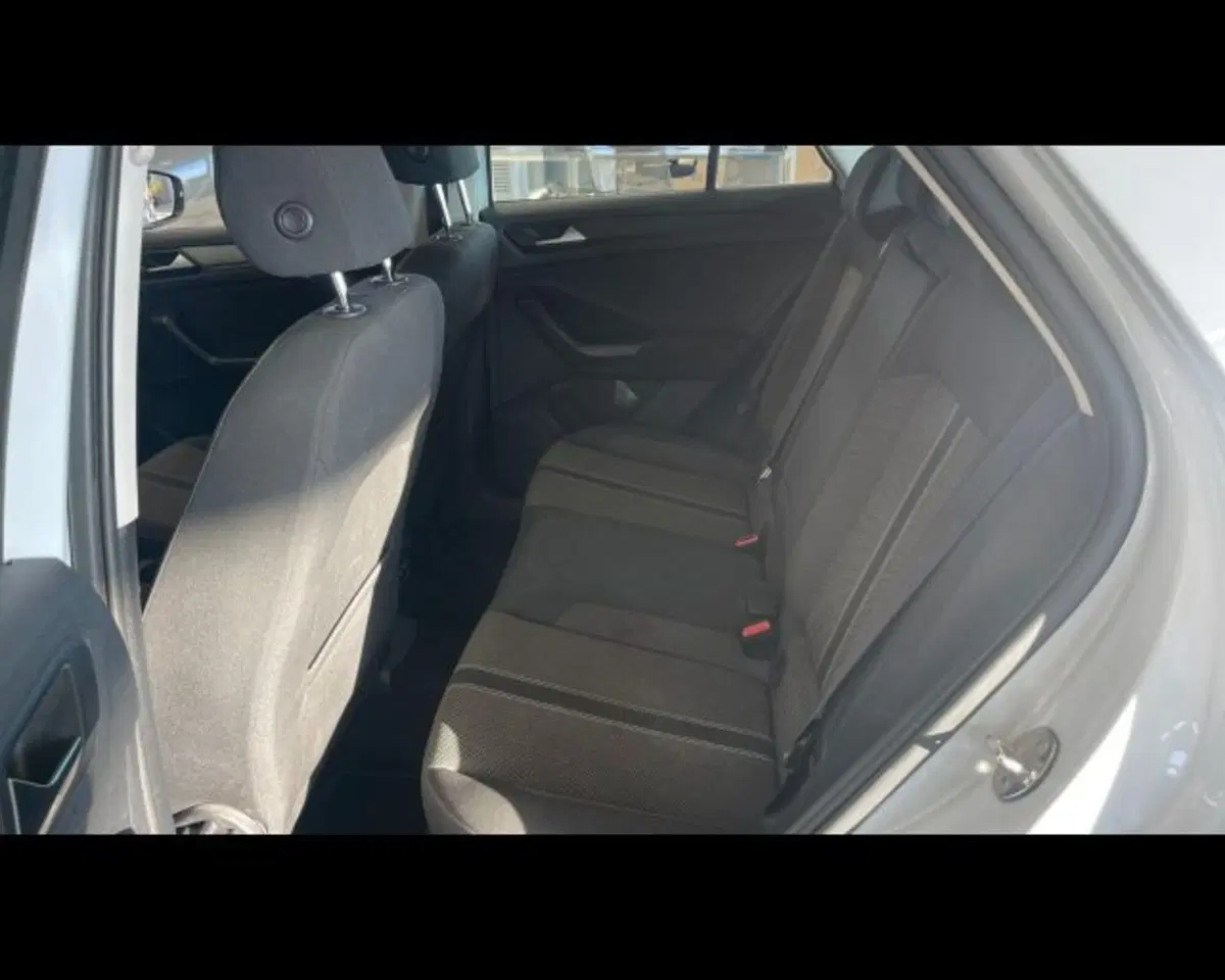 Volkswagen T-Roc usata a Bologna (17)