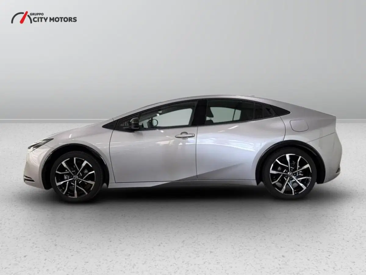 Toyota Prius Plug-in usata a Monza e Brianza (3)