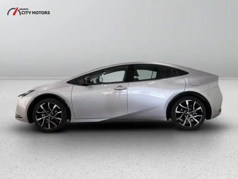 Toyota Prius Plug-in usata a Monza e Brianza (3)