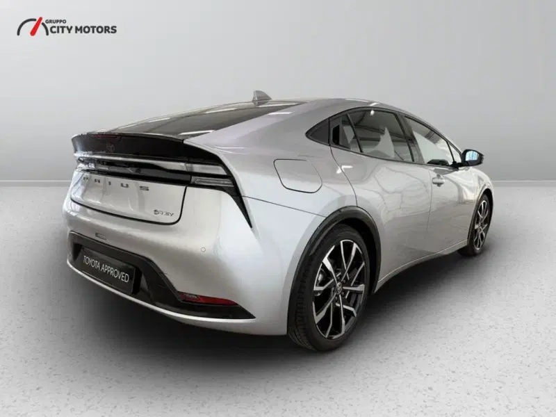 Toyota Prius Plug-in usata a Monza e Brianza (6)