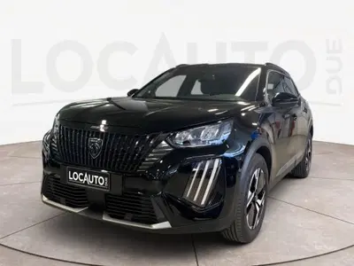 Peugeot 2008 1.2 hybrid Active 136cv e-dcs6 del 2025 usata a Torino