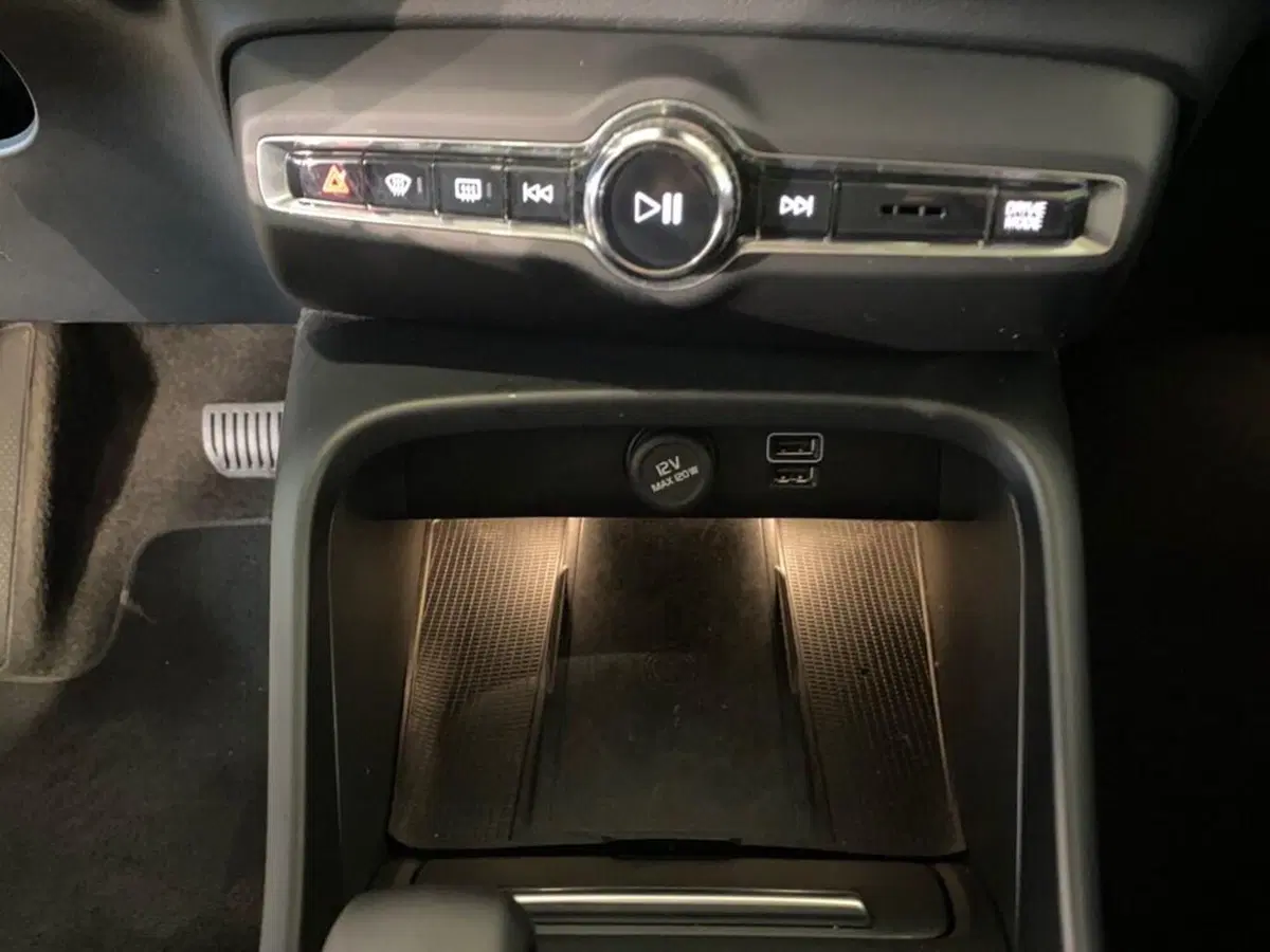 Volvo XC40 usata a Torino (12)
