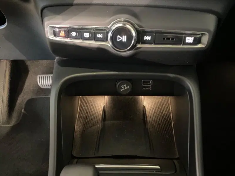 Volvo XC40 usata a Torino (12)