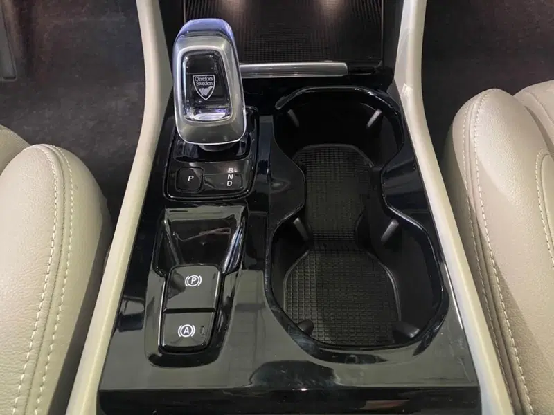 Volvo XC40 usata a Torino (12)