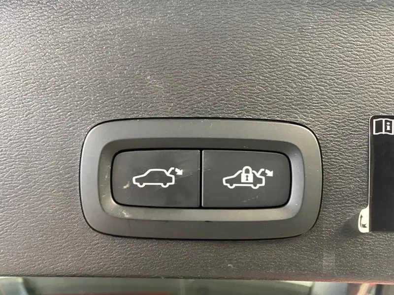 Volvo XC40 usata a Torino (14)