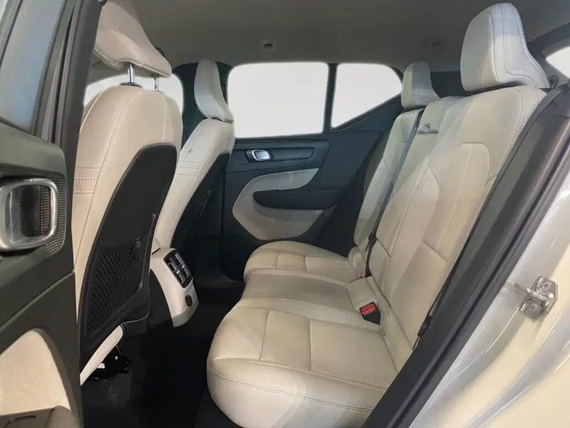 Volvo XC40 usata a Torino (8)