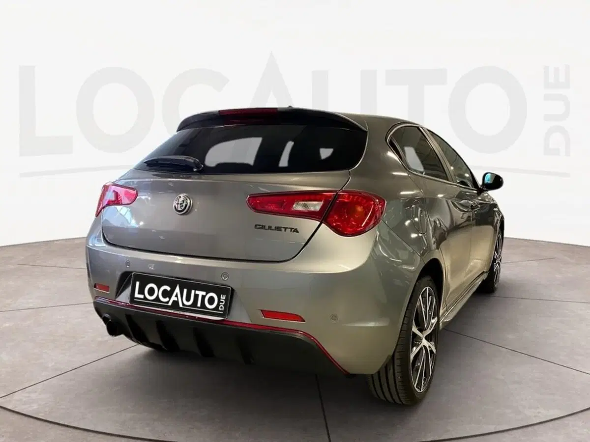 Alfa Romeo Giulietta usata a Torino (4)