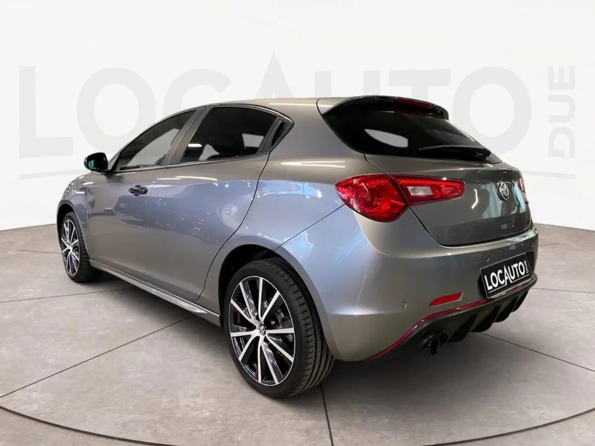 Alfa Romeo Giulietta usata a Torino (5)