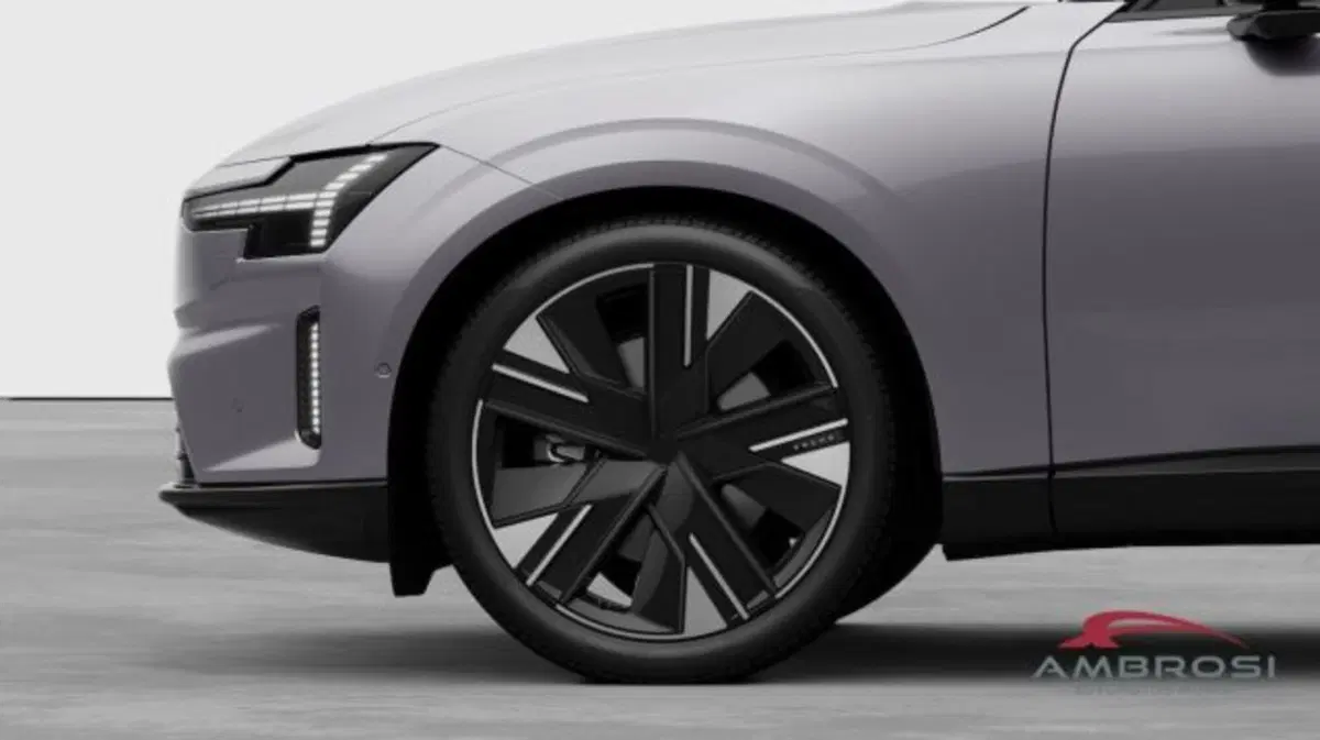 Volvo ES90 nuova a Perugia (9)