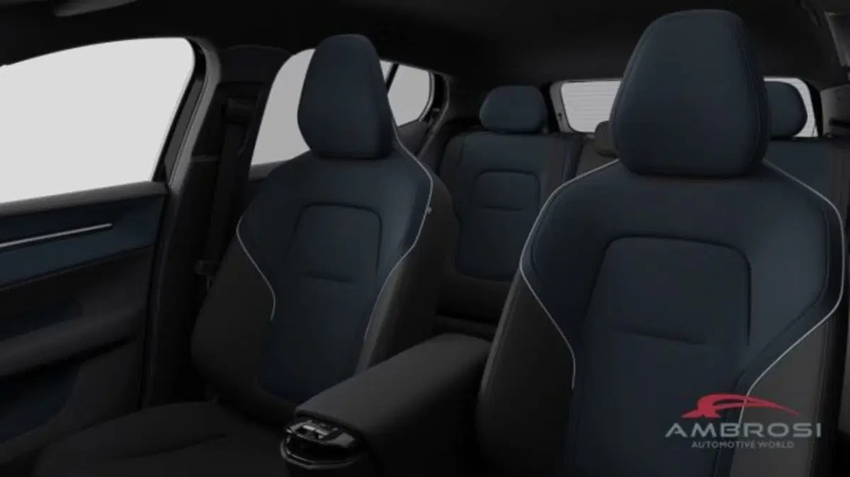 Volvo EX30 nuova a Perugia (11)