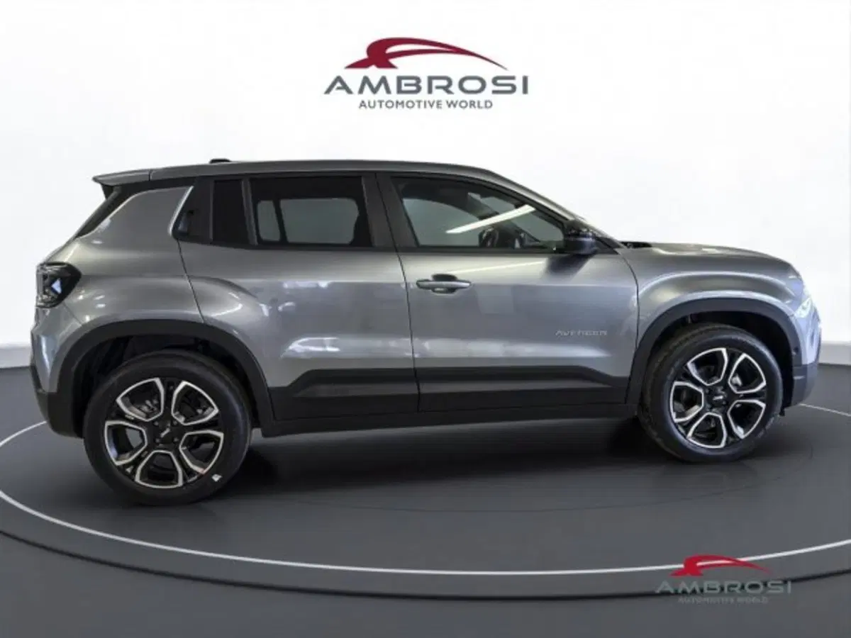 Jeep Avenger nuova a Perugia (5)