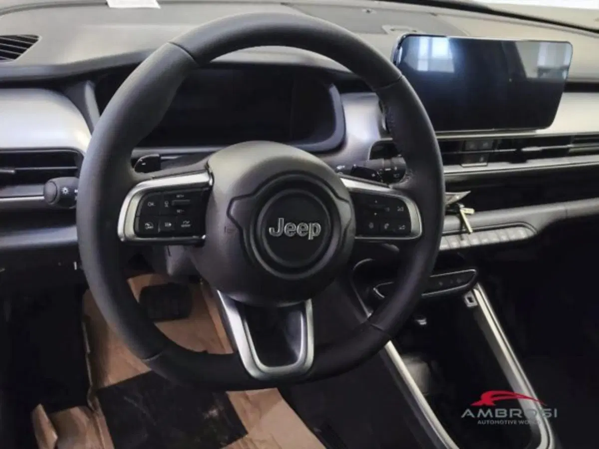 Jeep Avenger nuova a Perugia (14)