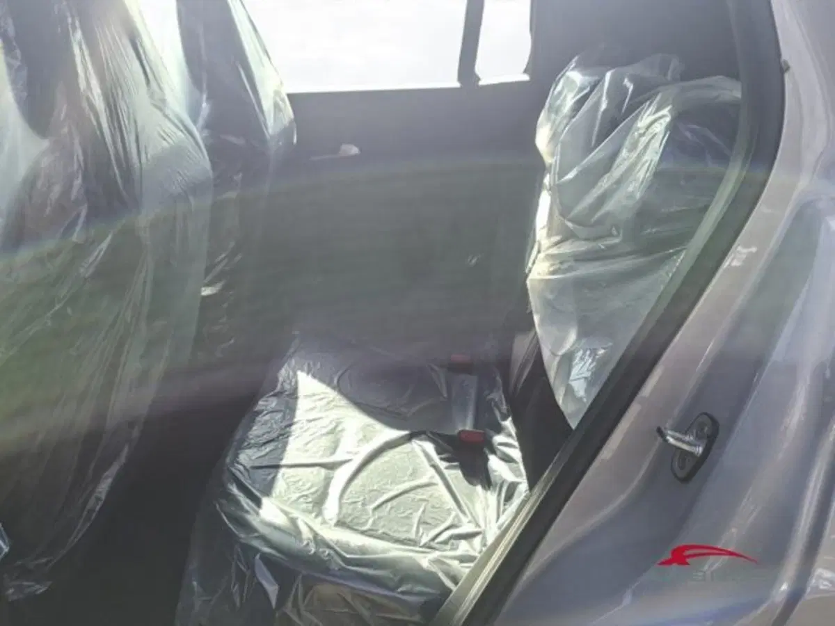 Jeep Avenger nuova a Perugia (11)