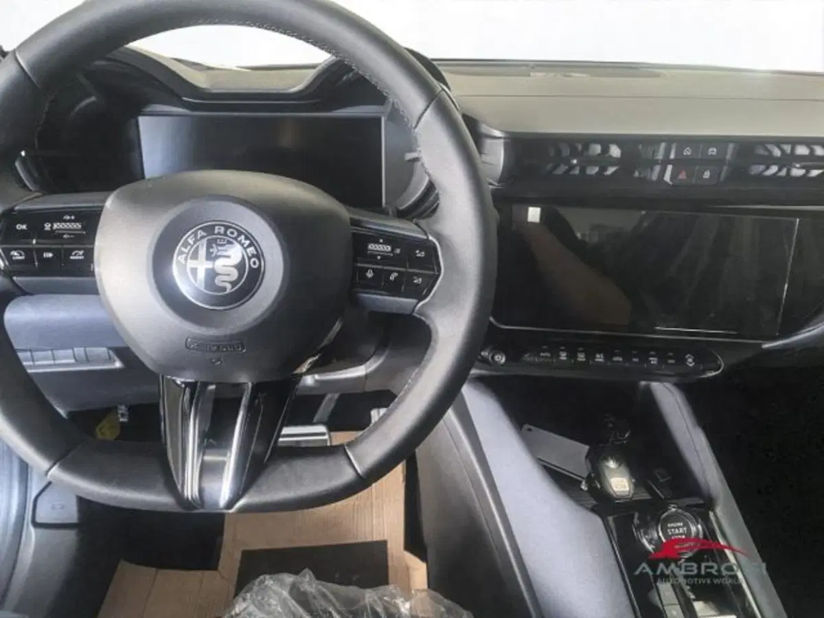 Alfa Romeo Junior nuova a Perugia (11)