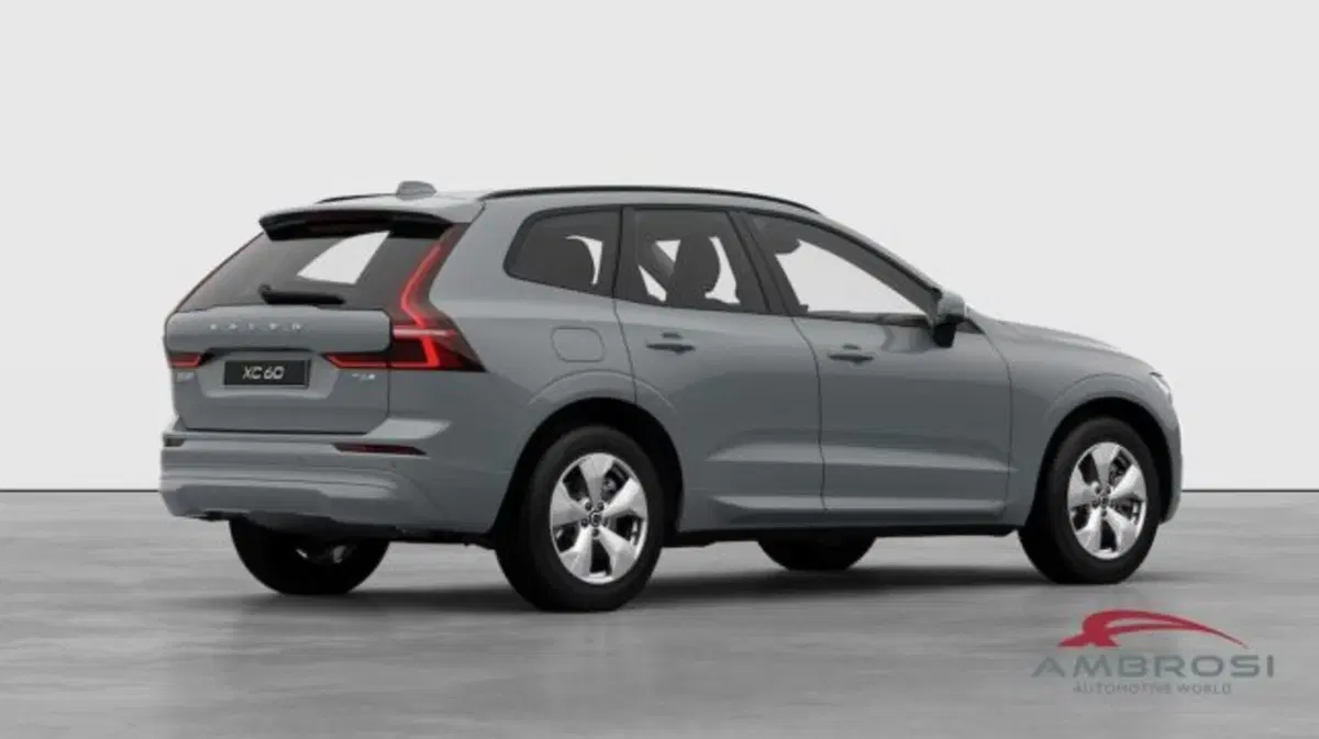 Volvo XC60 nuova a Perugia (4)