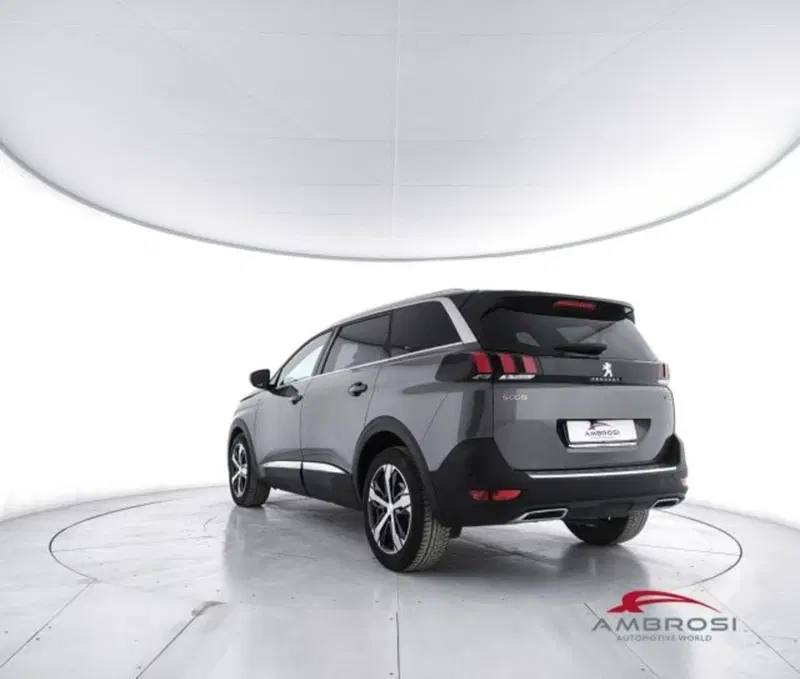 Peugeot 5008 usata a Perugia (4)