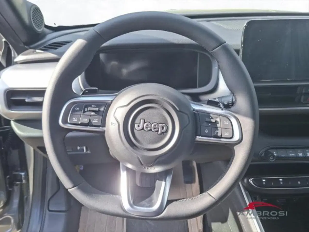 Jeep Avenger nuova a Perugia (14)