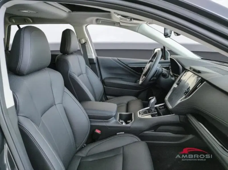 Subaru Outback nuova a Perugia (7)