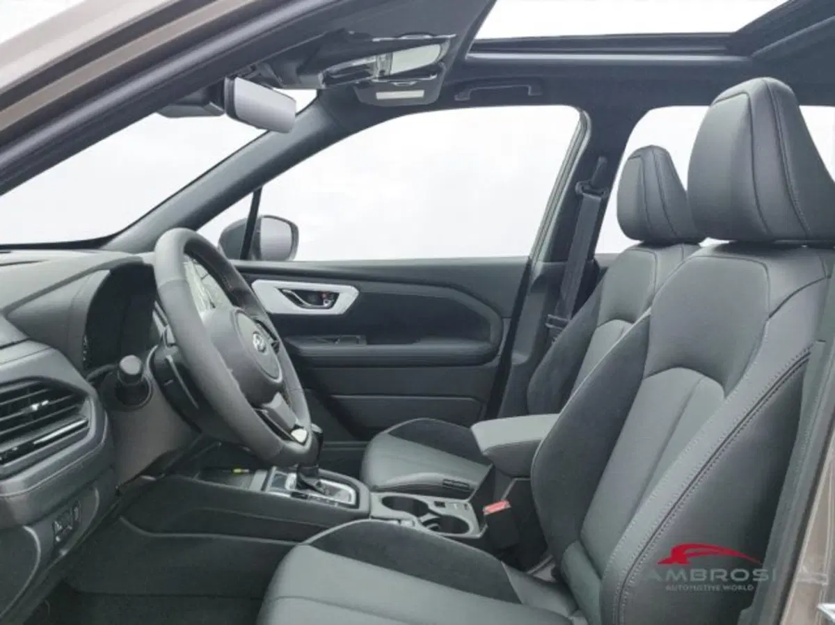 Subaru Forester nuova a Perugia (7)