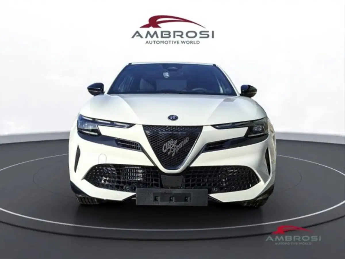 Alfa Romeo Junior nuova a Perugia (7)