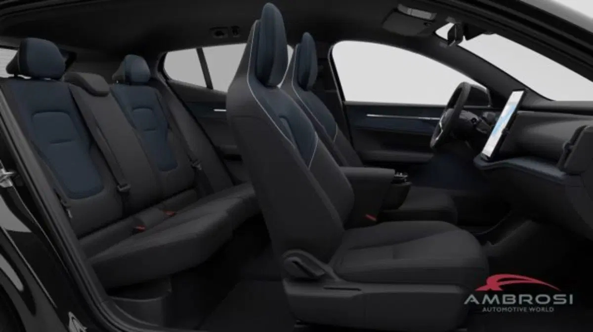 Volvo EX30 nuova a Perugia (12)