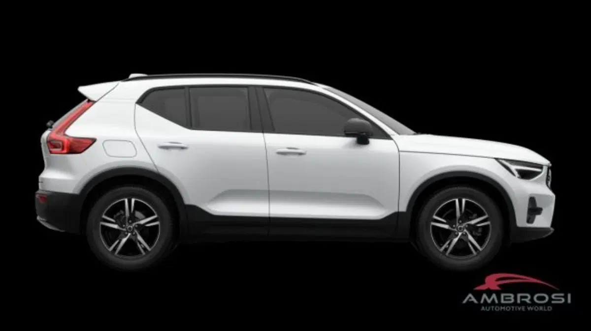 Volvo XC40 nuova a Perugia (6)