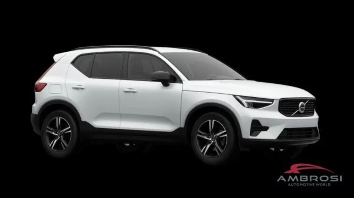 Volvo XC40 nuova a Perugia (7)
